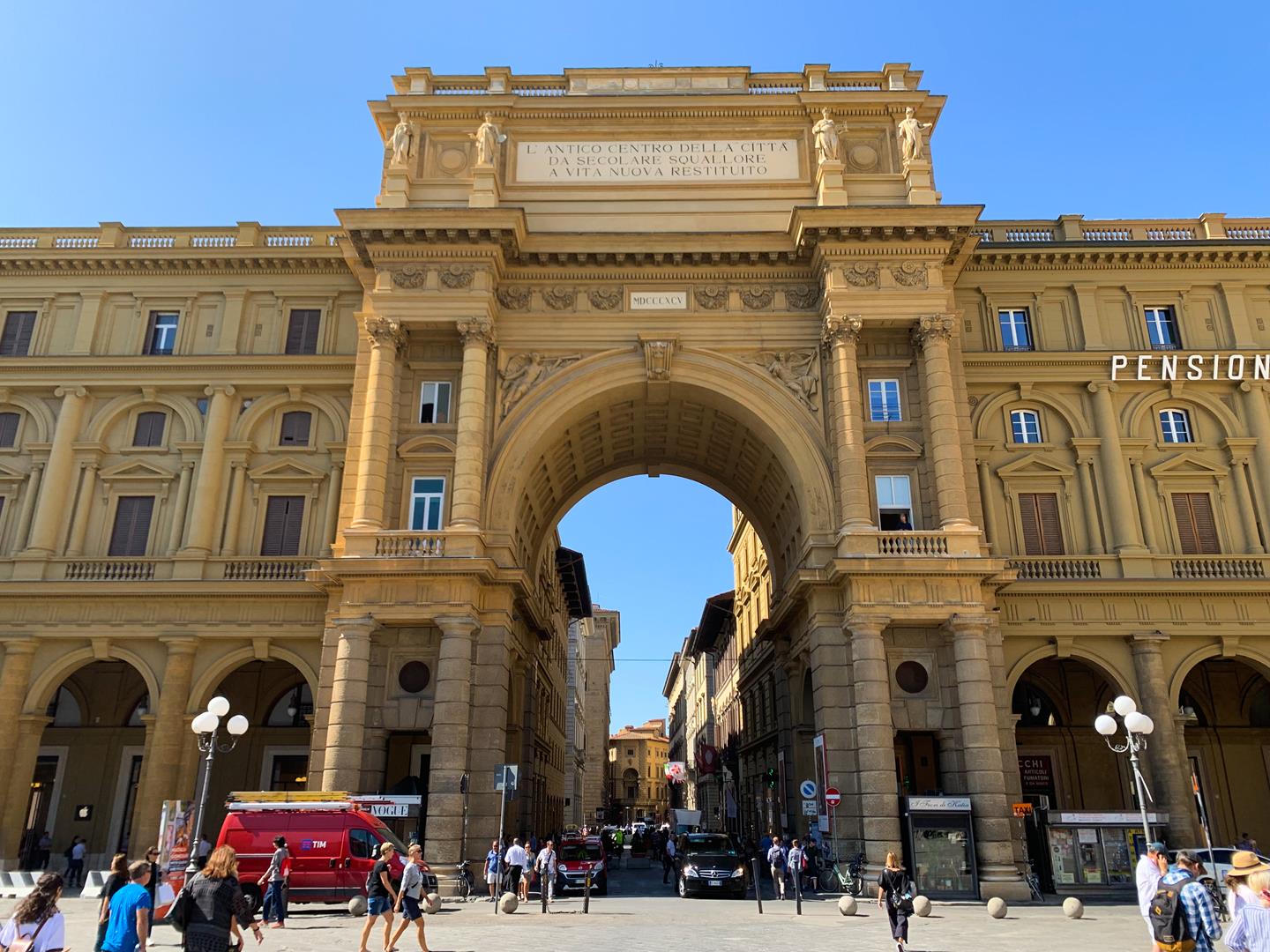 Piazza della Repubblica - Tripvana